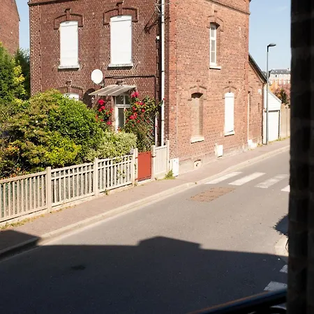 Lucien - Bon Accueil Proche *